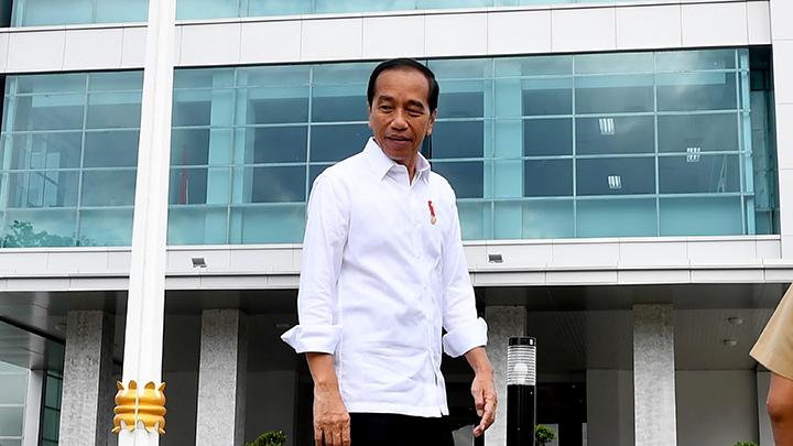 Istana Pastikan Jokowi Tak Hadiri Penyematan Satyalencana kepada Gibran hingga Bobby