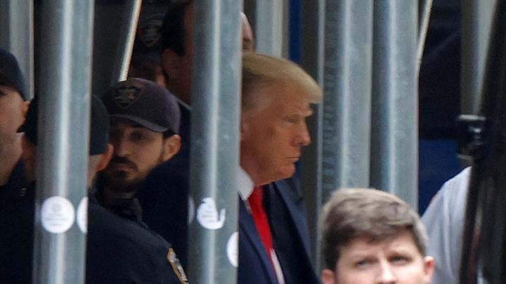 Donald Trump Memuji Penggerebekan Unjuk Rasa Pro-Palestina oleh Polisi New York