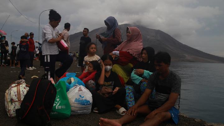 Erupsi Gunung Ruang, Bandara Sam Ratulangi Manado Masih Ditutup hingga Besok