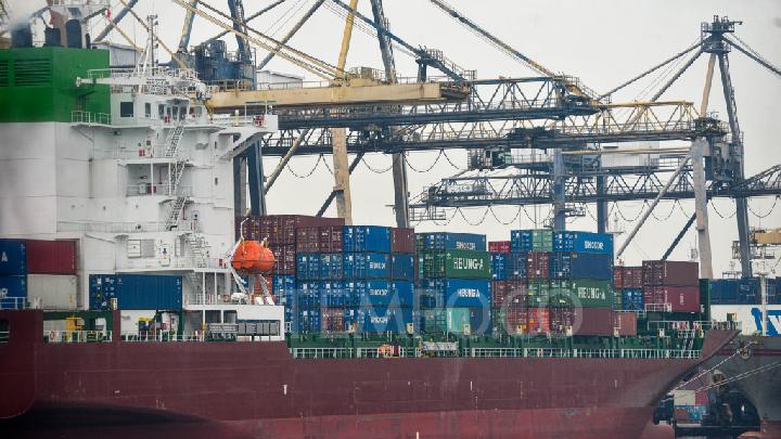 Kemendag Sebut Pertek Kemenperin Picu Ribuan Kontainer Tertahan di Pelabuhan