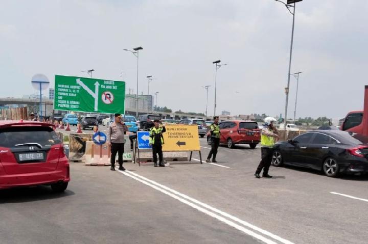 Pemudik Arus Balik di Bandara Soetta Meningkat Polisi Imbau Jaga Barang Bawaannya