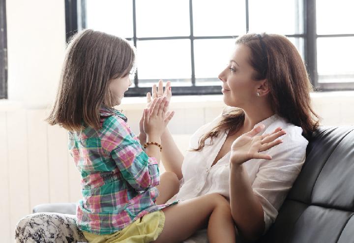 Pentingnya Ibu Pahami Jenis Bahasa Kasih Sayang pada Anak dan Keluarga