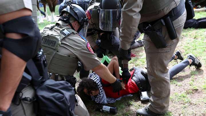 Polisi AS Lakukan Tindakan Represif Terhadap Demonstran Pro-Palestina, Mahasiswa Tak Cuma Ditangkap