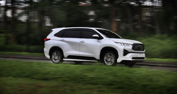Toyota Pimpin Pasar Elektrifikasi Nasional, Capai Market Share 52,8 Persen