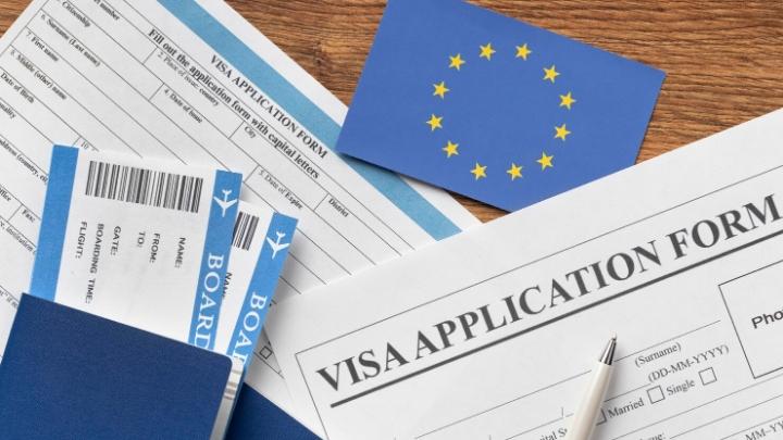 Berencana Liburan ke Eropa, Cek 10 Negara yang Paling Mudah Keluarkan Visa Schengen