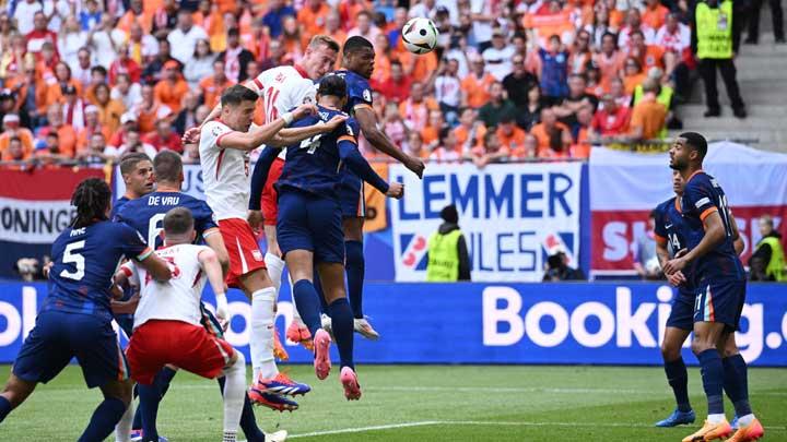 Hasil Euro 2024: Polandia vs Belanda Babak 1 Skor Imbang 1-1, Cody Gakpo Bikin Gol Balasan