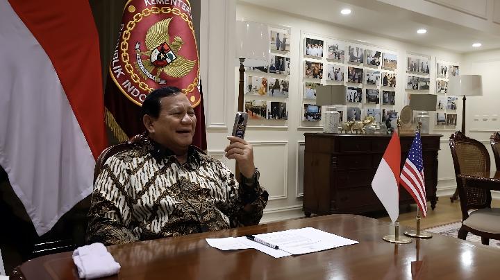 Nyanyi di HUT Adik Tien Soeharto, Prabowo: Sudah Presiden Terpilih, Suara Jelek Tetap Harus Tepuk Tangan