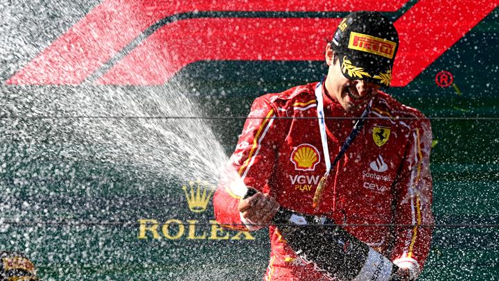 Posisi di Ferrari Direbut Lewis Hamilton, Bagaiaman Masa Depan Carlos Sainz Jr di Formula 1 2025?