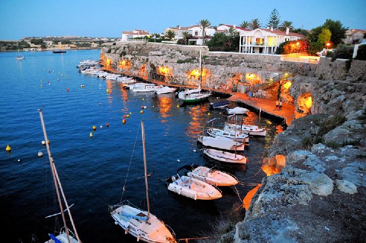 Spanyol Bakal Tutup 8.700 Penginapan di Kepulauan Balearic setelah Aksi Protes Overtourism