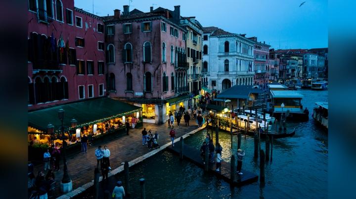 Venesia Mulai Batasi Tur Berkelompok Maksimal 25 Orang