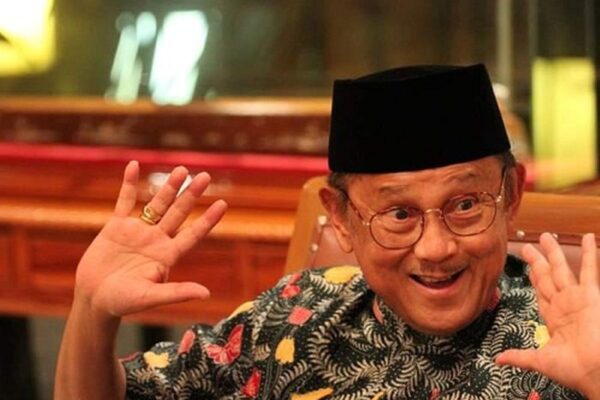 KELAHIRAN DAN MENINGGALNYA BJ HABIBIE