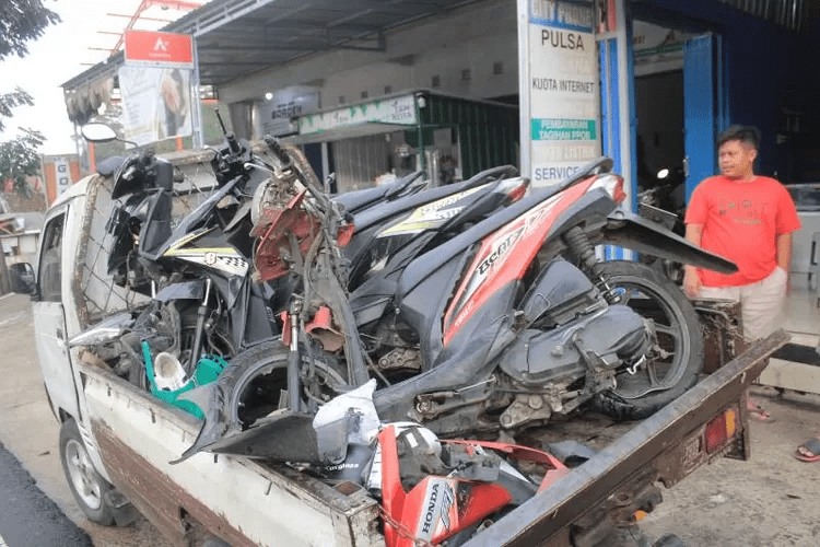 Identitas Siswi SMK di Magetan Tewas Kecelakaan Ditabrak Mobil