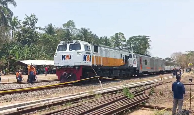 KECELAKAAN KERETA API SEMERU DAN ARGO