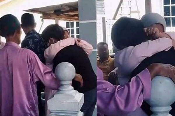 Viral! Sebuah Video Momen Haru Reuni Keluarga Setelah 20 Tahun Terpisah
