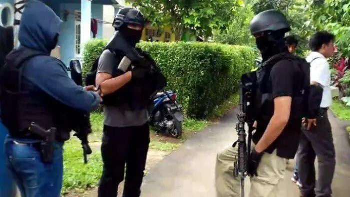 penggerebekan di Underpass Padalarang